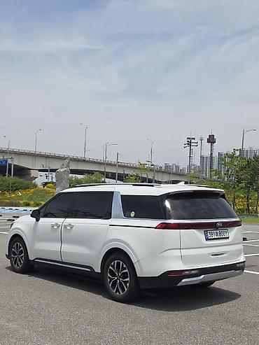 машина для кемпинга: Kia Carnival: 2020 г., 2.2 л, Автомат, Дизель, Минивэн — 8