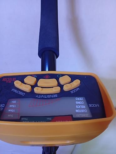 qizil axtaran dedektor: Metal detektoru – LCD ekranlı, çox rejimli Xüsusiyyətlər: - Rəqəmsal — 5