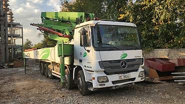 Автоуслуги: Два автобетононасоса (52м и 76м). Автобетононасос, стрела 52 м — 3