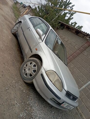 полированная машина: Honda Civic: 1995 г., 1.5 л, Вариатор, Бензин, Седан