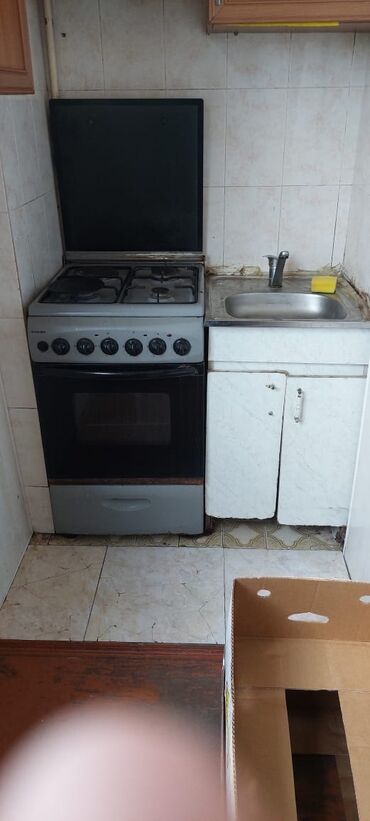 Otaqların uzunmüddətli kirayəsi: Kirayə verilir: kirasadə, mebellə təmin olunmuş otaqlı mənzil/ev — 8