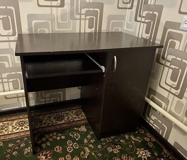 кока кола стол: Офисный Стол, цвет - Черный, Б/у