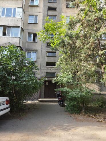 продажа квартир от собственника: 3 комнаты, 58 м², 104 серия, 3 этаж, Косметический ремонт