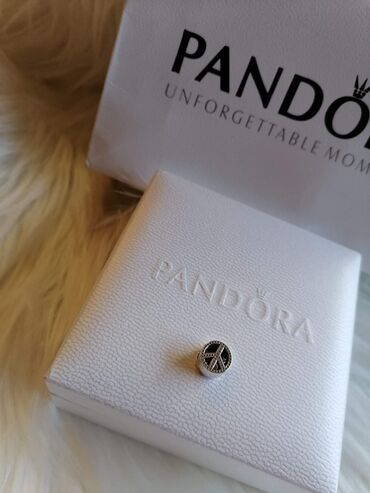 Privesci za nakit: Pandora privesci
1200 komad
Saljemo postexpresom na lalafo.rs — 25 Privesci za nakit: Pandora privesci
1200 komad
Saljemo postexpresom — 25