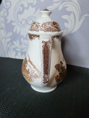 Čajnici: Bokal engleski Royal Rudor Ware iz 70ih. Bokal rucno graviran pa na lalafo.rs — 7 Čajnici: Bokal engleski Royal Rudor Ware iz 70ih. Bokal rucno graviran pa — 7