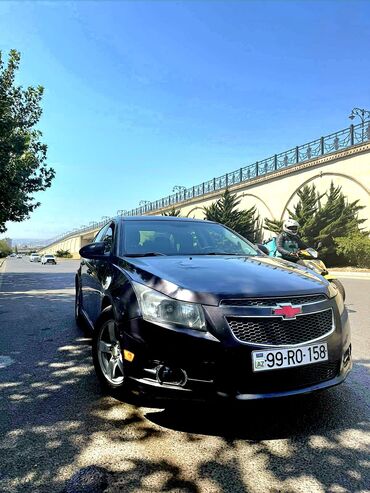 Chevrolet Cruze: 1.4 л | 2011 г. 23000 км Седан
