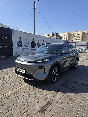 launch 431: Geely Galaxy Starship 7: 2025 г., 1.5 л, Автомат, Гибрид, Кроссовер — 1