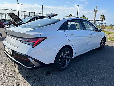 Hyundai: Hyundai Elantra: 2024 г., Автомат, Седан — 10