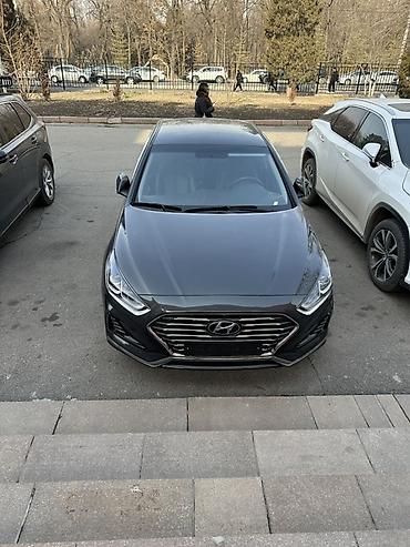 Hyundai: Hyundai Sonata: 2018 г., 2 л, Автомат, Газ, Седан — 2