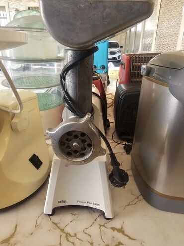 Ət çəkən maşınlar: Ət çəkən maşın Kenwood, 1300 Vt — 4