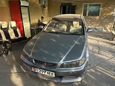 трамблер срв: Honda Accord: 1998 г., 2 л, Автомат, Бензин, Седан — 1