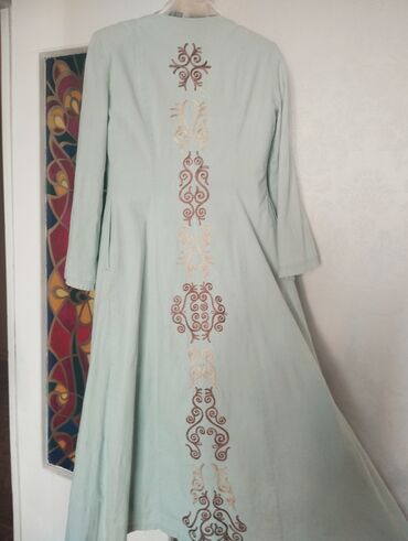 Повседневные платья: 1.Национальное белое платье. Очень эффектное, фасон очень женственный — 5