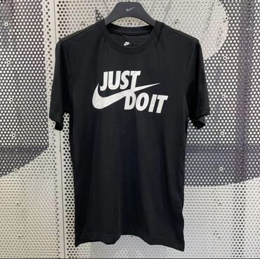 мужское пальто черное: Мужская футболка, L (EU 40), Nike, Новый, цвет - Черный, Самовывоз, Платная доставка