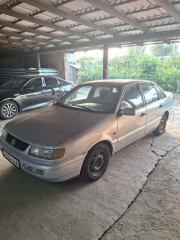 pass: Volkswagen Passat: 1994 г., 2 л, Механика, Седан — 2