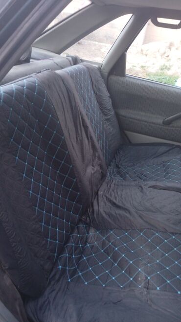 Volkswagen: Volkswagen Passat: 1989 г., Механика, Бензин, Хэтчбэк — 7