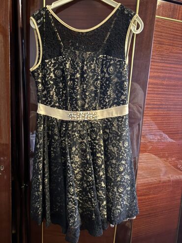 Dəstlər, kostyumlar: Her bir paltarin qiymeti 20 Azn, kime maraqlqidirsa hansi paltar yazin — 3