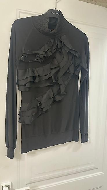 Пальто: Одежда, покупала в Дубаи/Италии, размер s/m до 44, новое и б/у.Фото и at lalafo.kg — 39 Пальто: Одежда, покупала в Дубаи/Италии, размер s/m до 44, новое и б/у.Фото и — 39