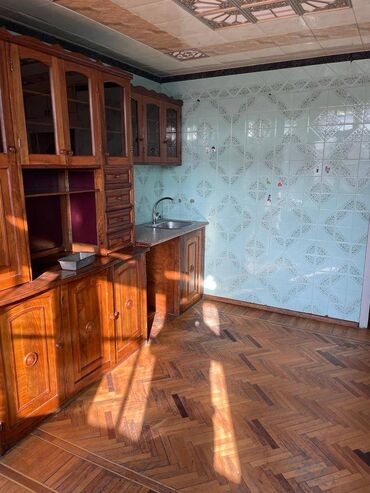 Köhnə tikili: Bakı, 4 otaqlı, Köhnə tikili, m. Əhmədli, 100 kv. m — 8