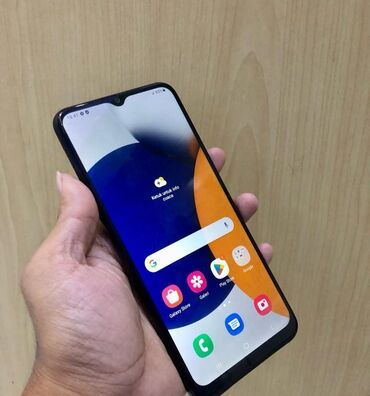 Apple iPhone: Samsung Galaxy A13, 64 GB, rəng - Qara, Barmaq izi, İki sim kartlı