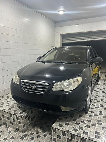 Hyundai Avante (Elantra) sedan - Kuzov: 4 qapılı sedan, qara rəng -