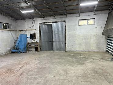 работа на складах: 250 м², С высокими потолками — 5