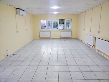 Bu universal ticarət məkanı müxtəlif biznes ehtiyacları üçün uyğundur