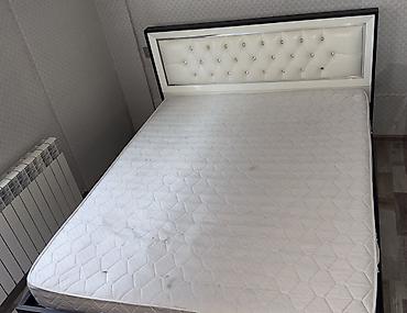plastik mebel: Taxt üçün matras satılır. Ölçüsü 1.63m en 2m uzun. cehiz gələcək deyə — 1