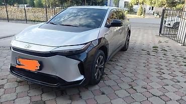 reno stepway: Toyota bZ4X: 2024 г., Электромобиль, Кроссовер — 1