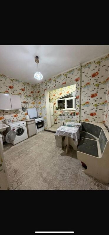 московская фучика: 1 бөлмө, 40 кв. м, 106-серия, 4 кабат, Косметикалык ремонт