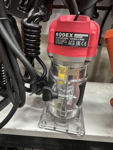 Универсальные погружные фрезеры: Фрезеры для древесины (сетевые, погружные) Модели на выбор: - TEH — 5