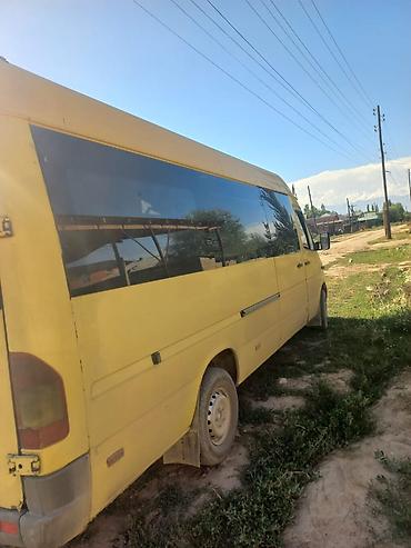 карманный машинка: Mercedes-Benz Sprinter (длинная база, высокий потолок), жёлтый — 3