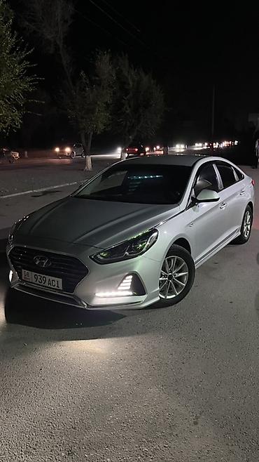 сантафе гибрид: Hyundai Sonata: 2018 г., 2 л, Автомат, Газ, Седан — 1
