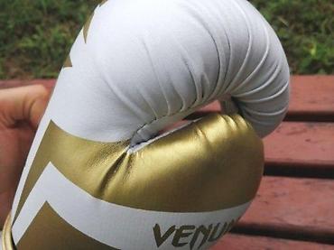 Borilački sportovi: VENUM BOKSERSKE RUKAVICE NOVE RUKAVICE ZA BOKS AKCIJA | Cene nisu — 12