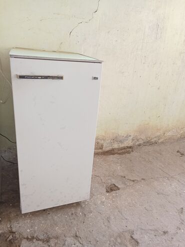 Soyuducular: 1 qapılı Saratov Soyuducu Satılır, rəng - Ağ
