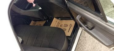 VAZ (LADA): LADA 2107 sedan – klassik ağ rəngli, 4 qapılı, arxa ötürücülü model — 7