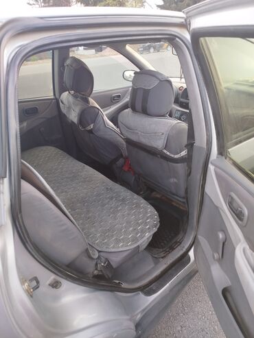 Nissan: Nissan Almera Tino: 2003 г., 2.2 л, Механика, Дизель, Кроссовер
