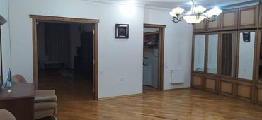 Uzunmüddətli kirayə mənzillər: Metro Nizami yə yaxin ( 6 Paralel küçəsində ) verilir kirayə yeni — 25