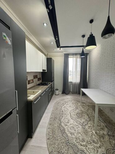 квартиры с подселением для девушек: 3 комнаты, 91 м², 5 этаж