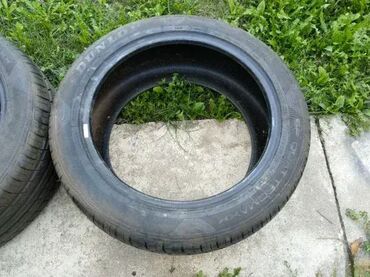 Gume i felne: 2 komada. Kao Nove — 4