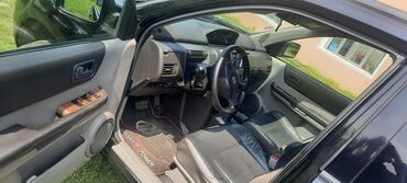 Nissan: Nissan X-Trail: 2 l | Ofrouder/SUV — 8