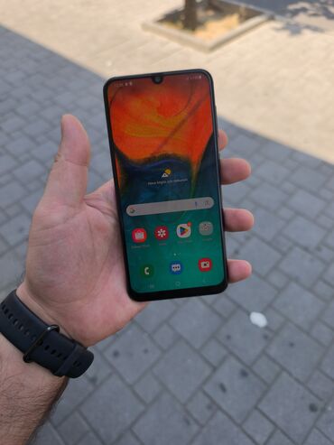 Samsung Galaxy A30, 32 ГБ, цвет - Черный