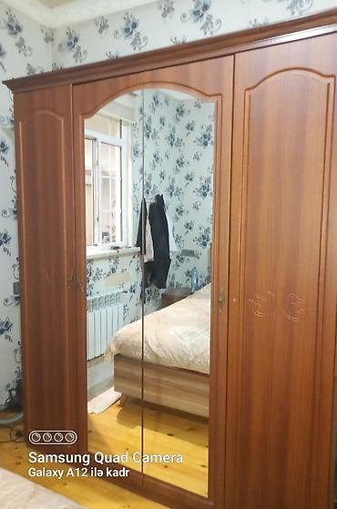 077 613 12 74 Yataq otağı üçün geniş qablaşdırmalı paltar şkafı. -