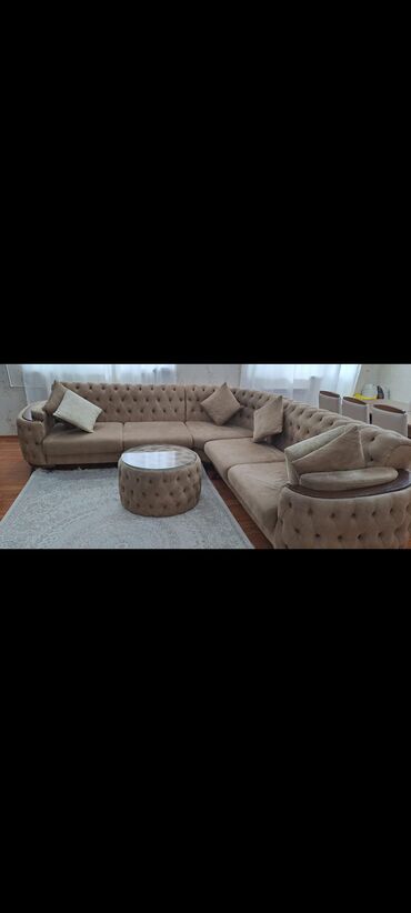 kunc divan satiram: Künc divan