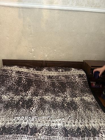komod satilir: Yataq otağı mebel dəsti satılır. Dəstə şəkildə görünən əsas hissələr — 3
