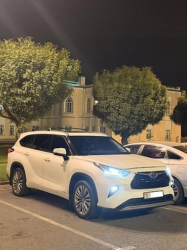 Toyota: Toyota Highlander: 2021 г., 2.5 л, Вариатор, Гибрид, Кроссовер — 2