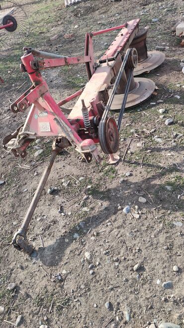 Ot biçənlər: Pres bağlıyam ot bicən ot yığan semişqa selkası şrım acan dırmıx böyük — 1