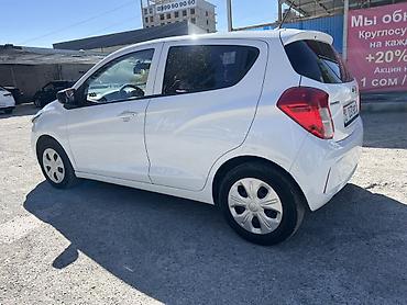 спарк 1: Chevrolet Spark: 2019 г., 1 л, Вариатор, Бензин, Хэтчбэк — 4