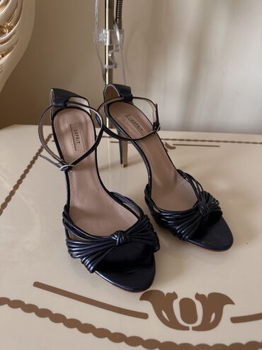 обувь ручной работы: НОВЫЕ босоножки Esprit. 🇺🇸 
Размер на 40