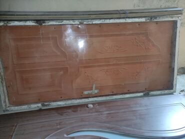 Beton və beton məmulatları: Taxta qapı paneli, içəri və ya çöl qapılar üçün nəzərdə tutulmuşdur