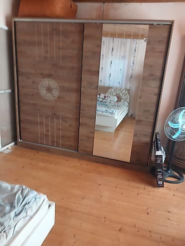 surgulu dolab: Yeni, 2 qapılı, Güzgülü, Qəhvəyi, Taxta, Kupe, Düz dolab — 4